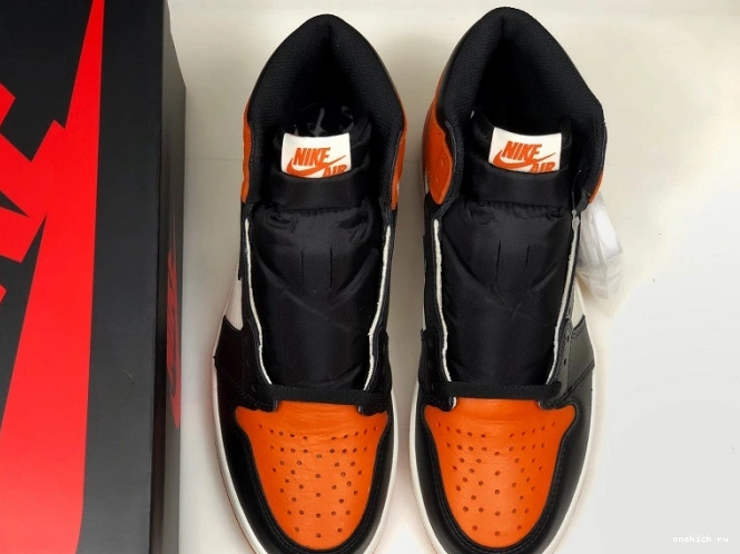 Chep Onekick OW Jordan 1 AJ1 x Off-Louis Air AQ0818-158 0715